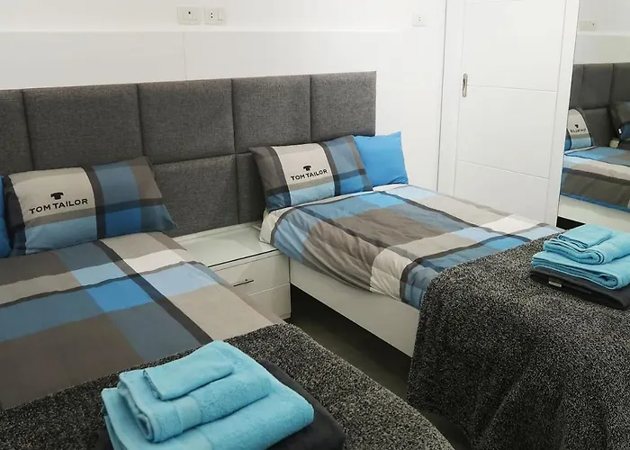 Sky Star 25 Villa